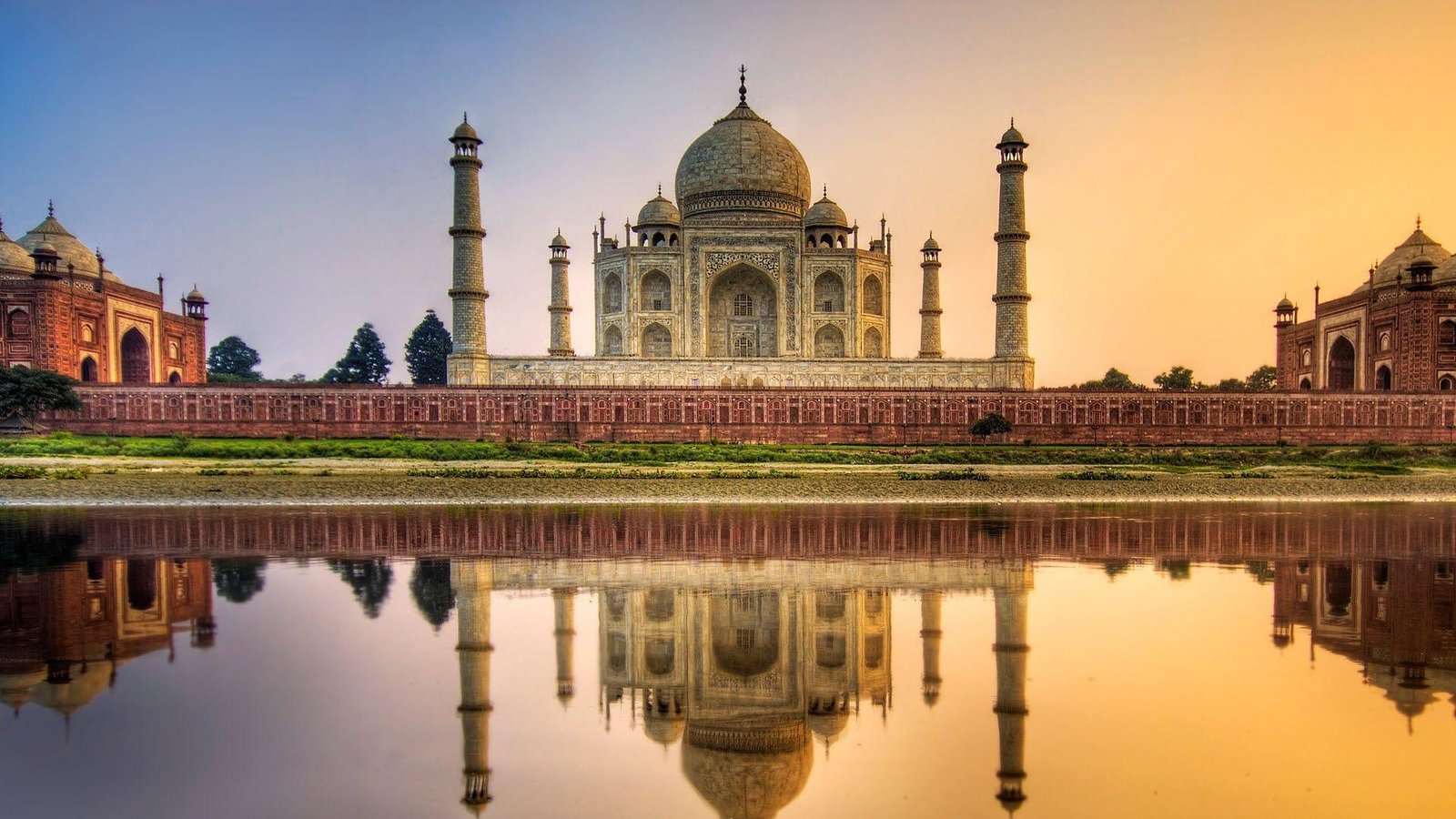 AGRA & JAIPUR